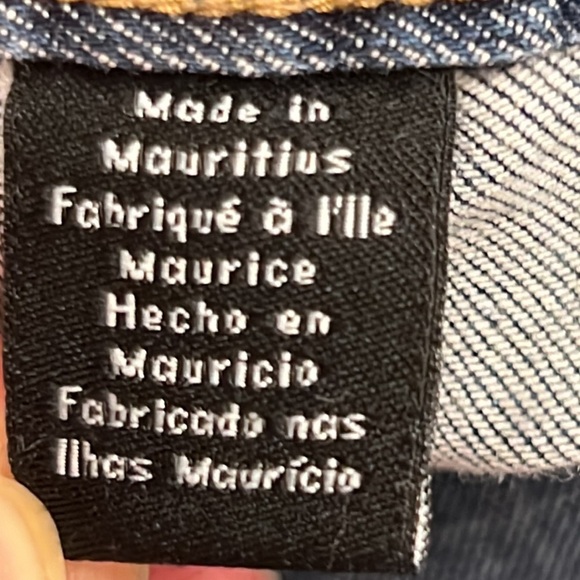 Calvin Klein Jeans ladies shorts - Picture 5 of 5